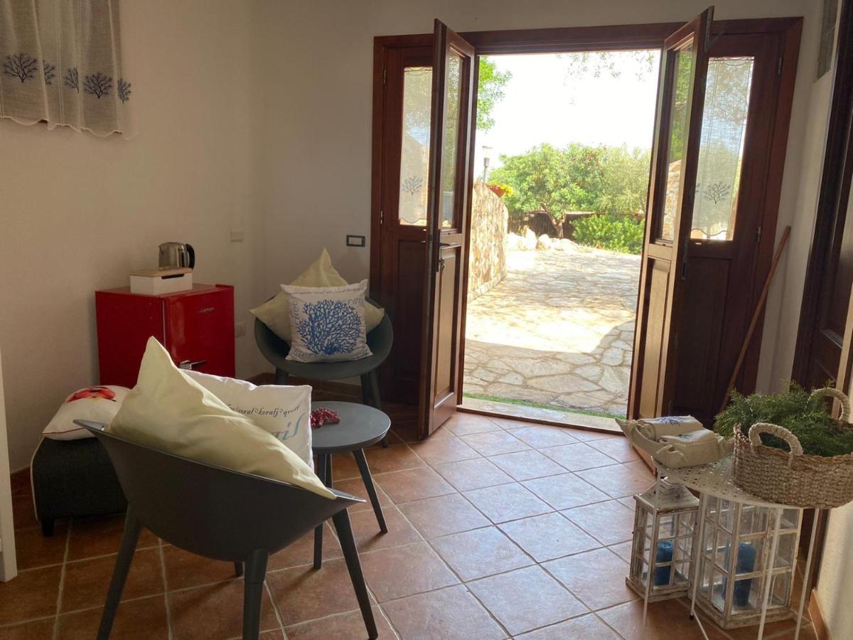 Case Vacanze Villa Rosita Сан-Теодоро Экстерьер фото