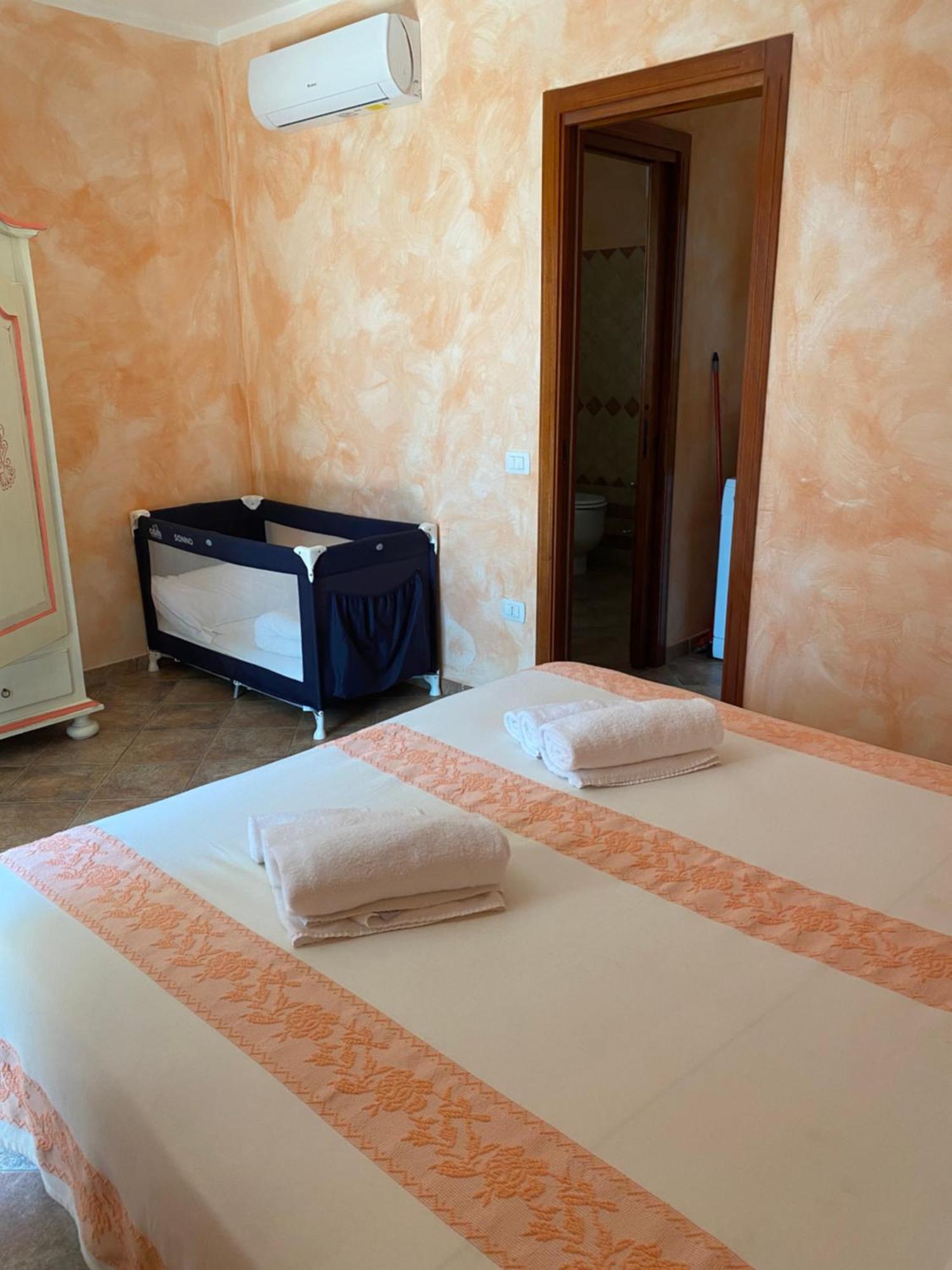 Case Vacanze Villa Rosita Сан-Теодоро Экстерьер фото