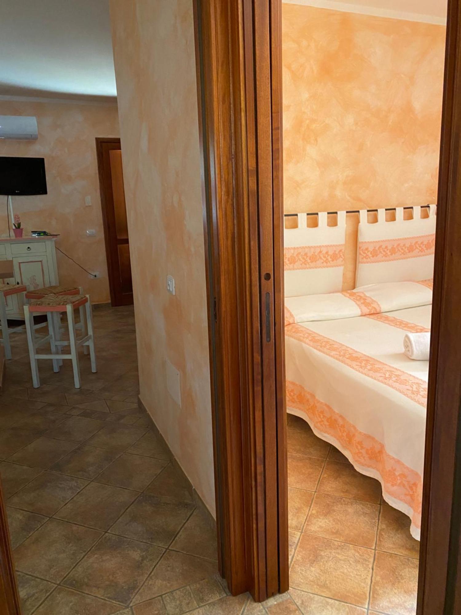 Case Vacanze Villa Rosita Сан-Теодоро Экстерьер фото
